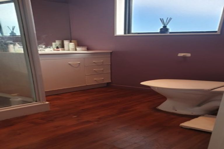 Photo of property in 35 Kentwood Drive, Woodridge, Wellington, 6037