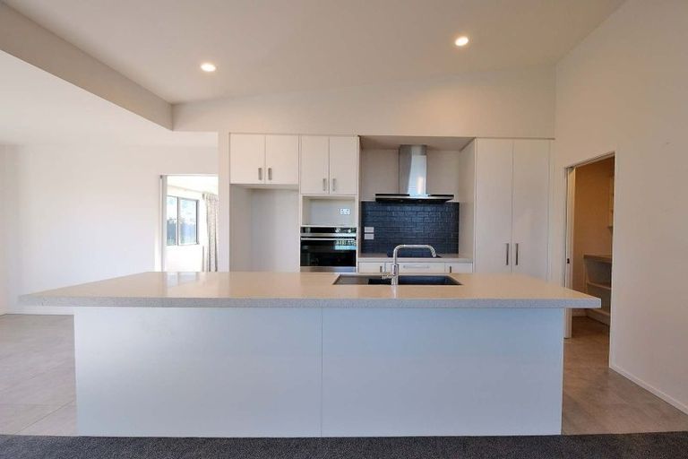 Photo of property in 27 Prestons Park Drive, Marshland, Christchurch, 8083