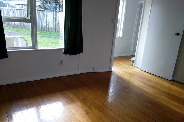 Photo of property in 4/41 Greenslade Crescent, Northcote, Auckland, 0627