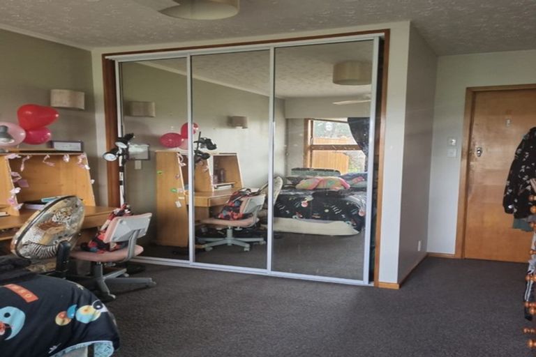 Photo of property in 3a Farnham Place, Ilam, Christchurch, 8041