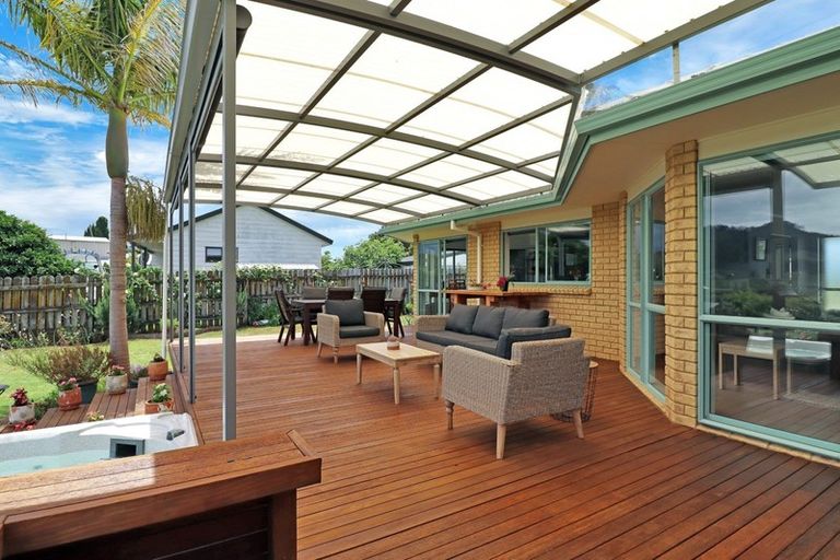 Photo of property in 241 Tanners Point Road, Tanners Point, Katikati, 3177