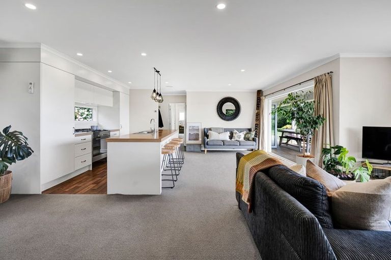 Photo of property in 167 Henwood Road, Paraite, New Plymouth, 4372