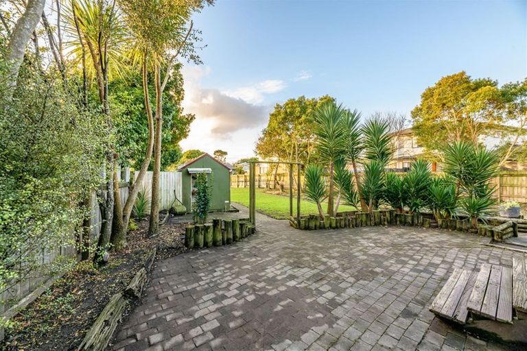 Photo of property in 5 Harrington Road, Henderson, Auckland, 0610