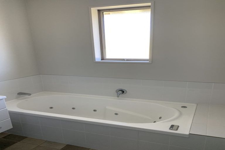 Photo of property in 93a-c Vernon Street, Kingswell, Invercargill, 9812