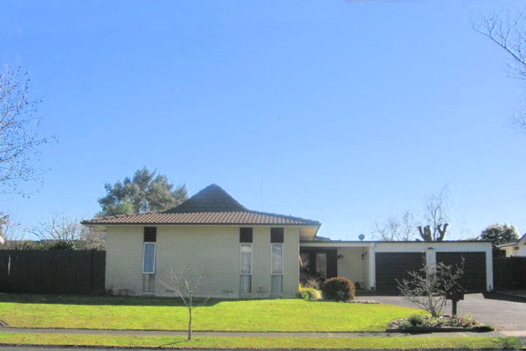 Photo of property in 45 Chedworth Avenue, Chedworth, Hamilton, 3210