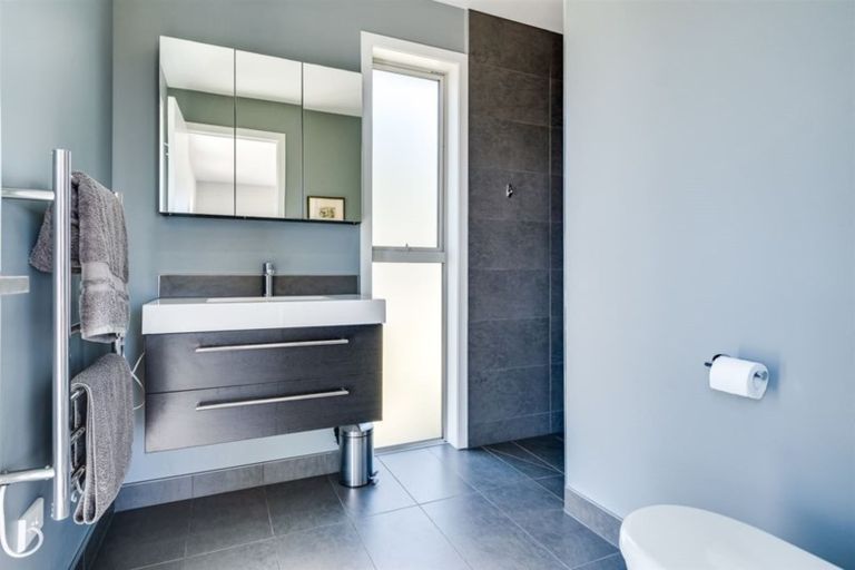 Photo of property in 22 Heipipi Drive, Eskdale, Napier, 4182