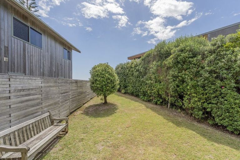 Photo of property in 56 Paku Drive, Tairua, 3508