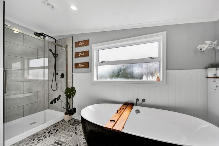 Photo of property in 1288 Normanby Road, Manaia, Hawera, 4678