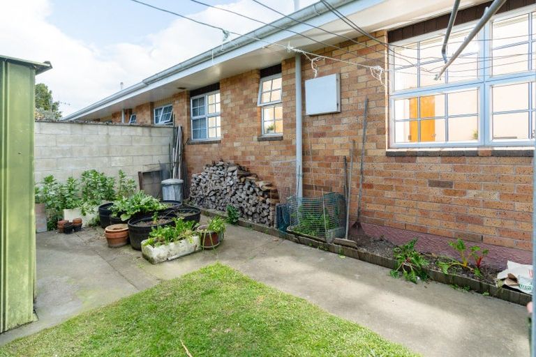 Photo of property in 1/154 Te Mata Road, Havelock North, 4130