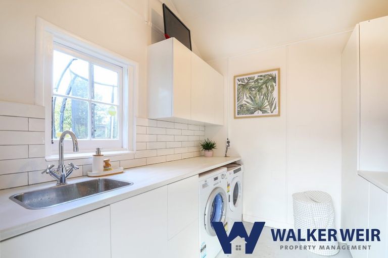 Photo of property in 6 Powell Street, Avondale, Auckland, 1026