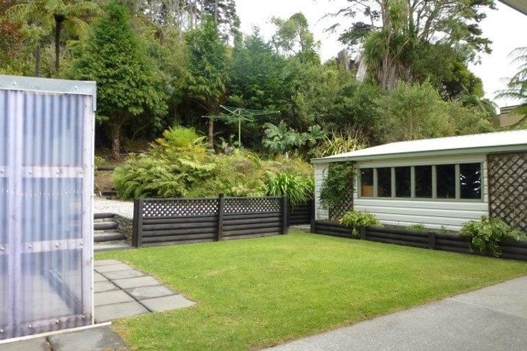 Photo of property in 19 Leith Crescent, Greymouth, 7805