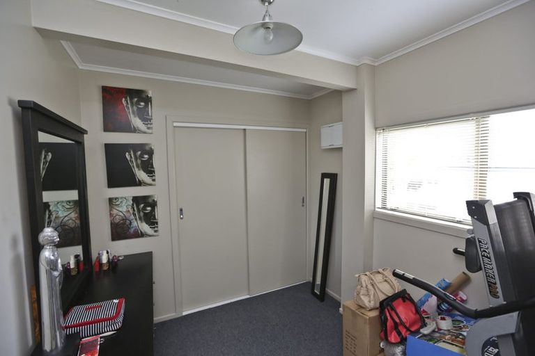 Photo of property in 4a Sea Spray Drive, Bucklands Beach, Auckland, 2012