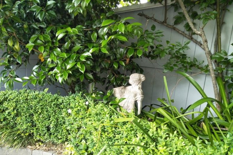 Photo of property in 39 Penrose Street, Woburn, Lower Hutt, 5010