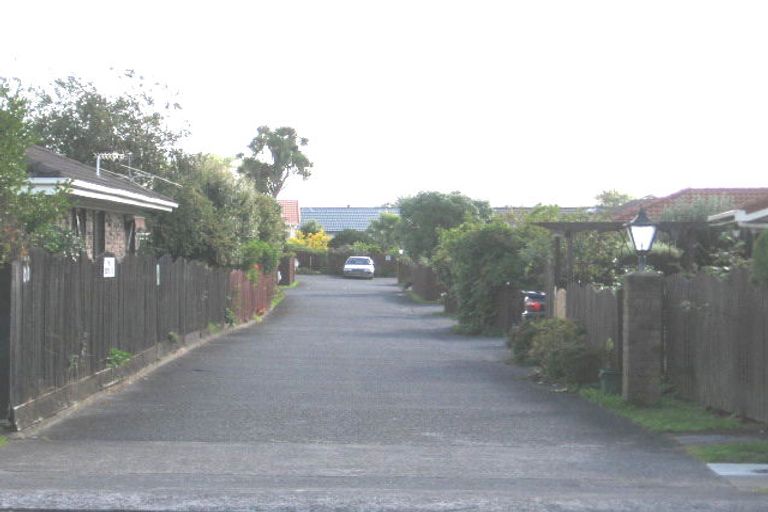 Photo of property in 7/66 Rathgar Road, Henderson, Auckland, 0610