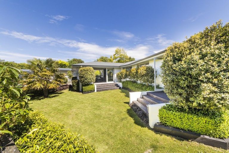 Photo of property in 34 Churchill Avenue, Hokowhitu, Palmerston North, 4410
