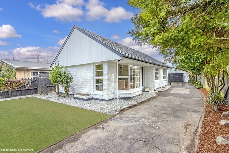 Photo of property in 33 Glenrowan Avenue, Avondale, Christchurch, 8061