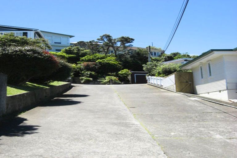 Photo of property in 16 Lohia Street, Khandallah, Wellington, 6035