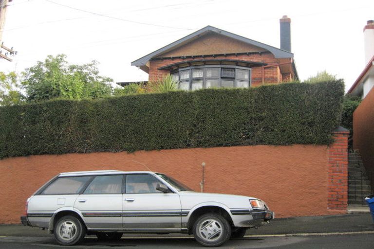 Photo of property in 63 Signal Hill Road, Opoho, Dunedin, 9010