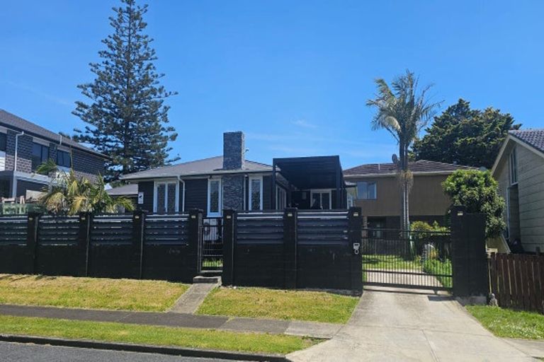 Photo of property in 3 Korimako Avenue, Mangere Bridge, Auckland, 2022