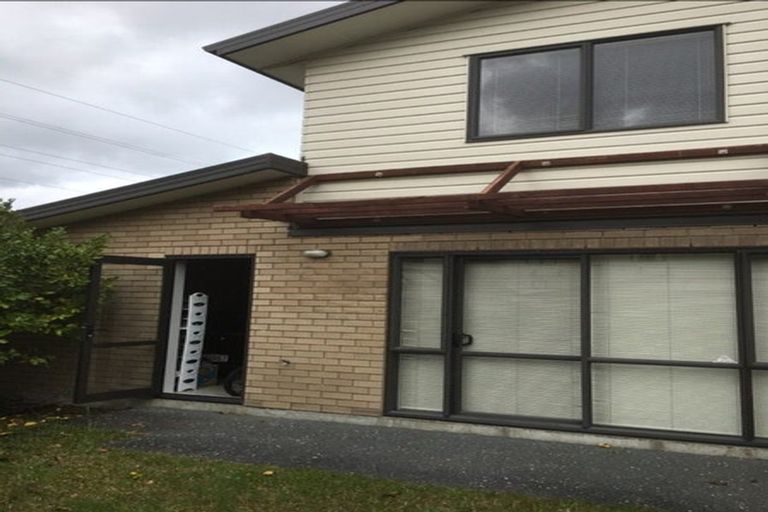 Photo of property in St Claire Village, 1/172 Mcleod Road, Te Atatu South, Auckland, 0610
