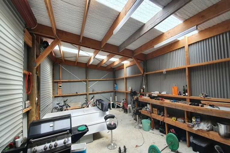 Photo of property in 35 Lauder-omakau Road, Omakau, 9376