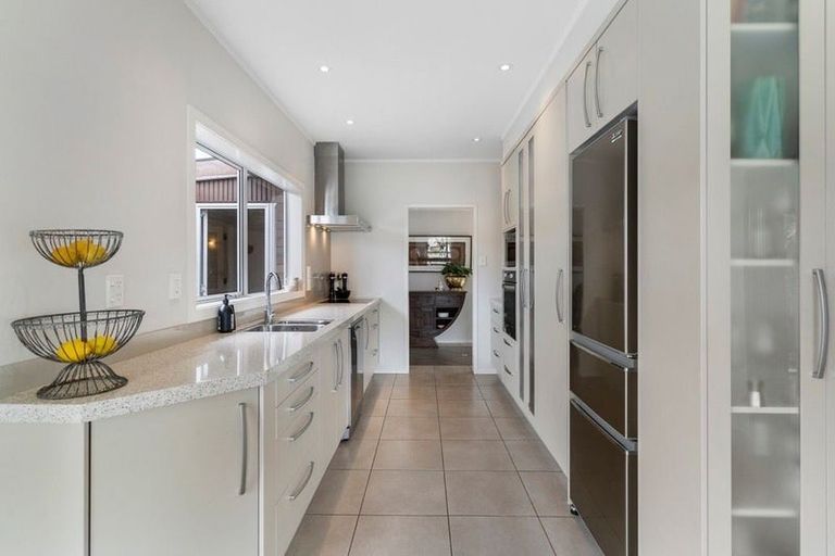 Photo of property in 9 Culver Terrace, Howick, Auckland, 2014