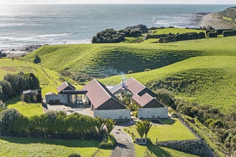 Photo of property in 438a Lwr Pitone Road, Pitone, New Plymouth, 4374