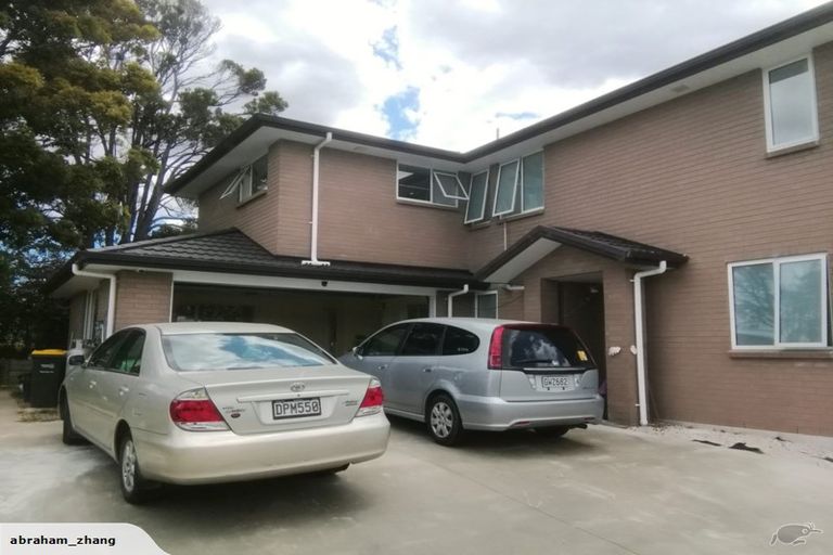 Photo of property in 13 Cooladerry Place, Rosehill, Papakura, 2113