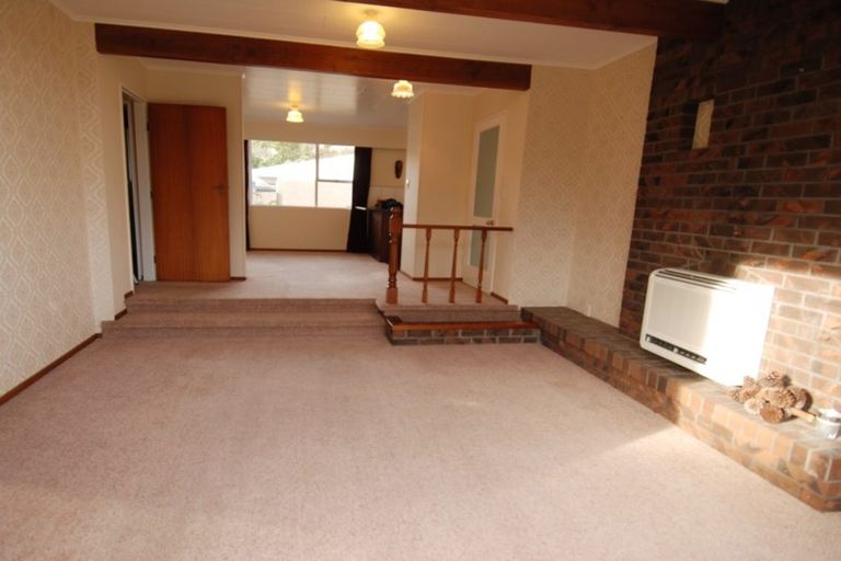 Photo of property in 45 Waipounamu Drive, Kelson, Lower Hutt, 5010