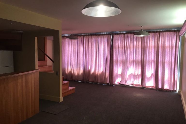 Photo of property in St Pauls Apartments, 24/43 Mulgrave Street, Thorndon, Wellington, 6011