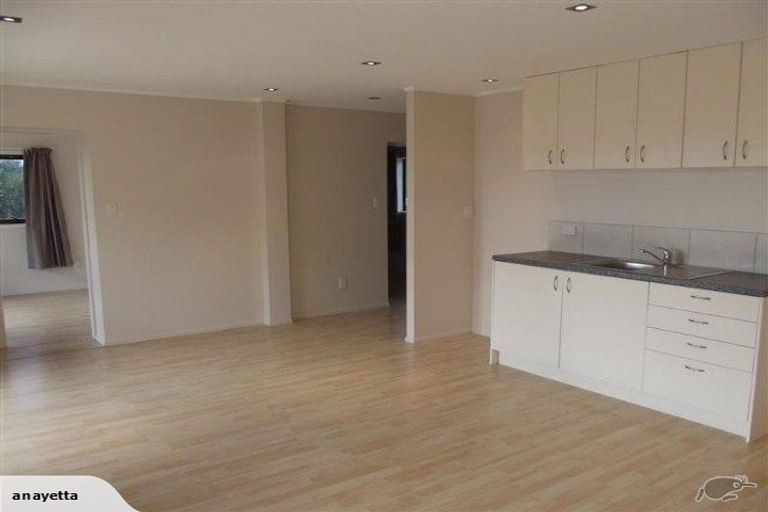 Photo of property in 145 Weatherly Road, Torbay, Auckland, 0630