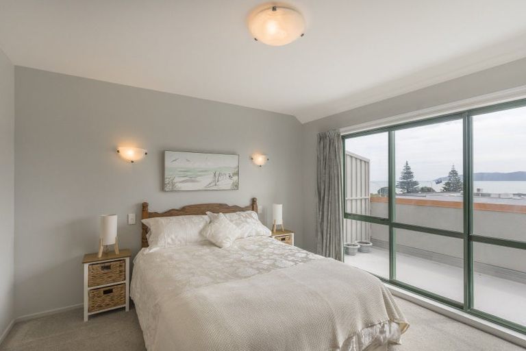 Photo of property in 3b/25 Maclean Street, Paraparaumu Beach, Paraparaumu, 5032