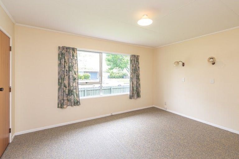 Photo of property in 15 Massey Street, Aramoho, Whanganui, 4500
