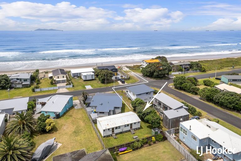 Photo of property in 62b Broadway Road, Waihi Beach, 3611