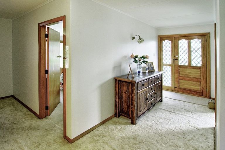 Photo of property in 26 Newman Road, Eketahuna, 4900