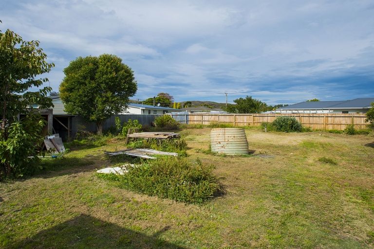 Photo of property in 99 De Lautour Road, Inner Kaiti, Gisborne, 4010