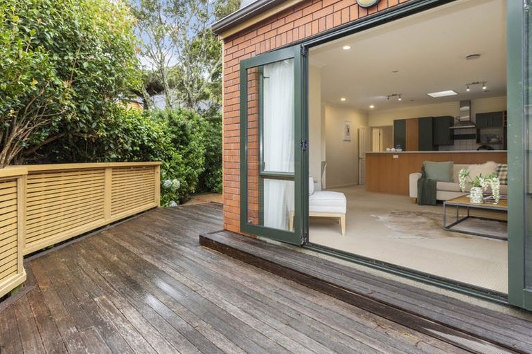 Photo of property in 20 Futuna Close, Karori, Wellington, 6012