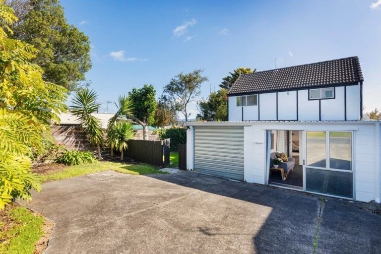 Photo of property in 1/45 Astley Avenue, New Lynn, Auckland, 0600