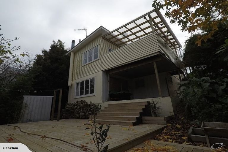 Photo of property in 32 Peter Terrace, Castor Bay, Auckland, 0620