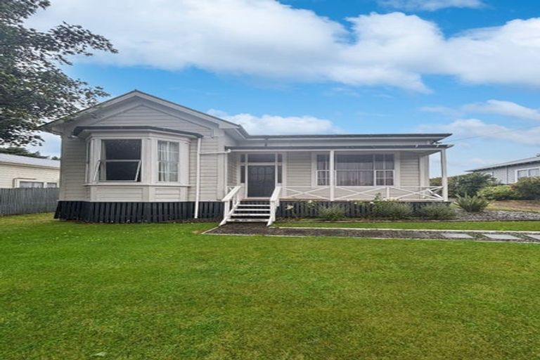 Photo of property in 20 Salisbury Street, Dannevirke, 4930