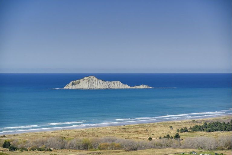 Photo of property in 61b Harper Road, Waimarama, Havelock North, 4294