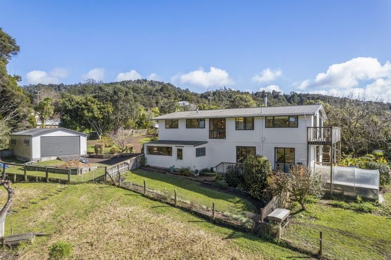 Photo of property in 706 Huia Road, Parau, Auckland, 0604