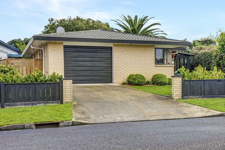 Photo of property in 1a Alexander Place, Otaki, 5512