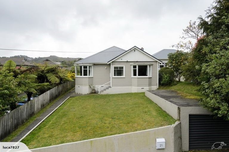Photo of property in 21 Blakey Avenue, Karori, Wellington, 6012