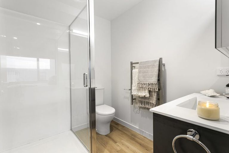 Photo of property in 28 Walter Merton Road, Hobsonville, Auckland, 0616