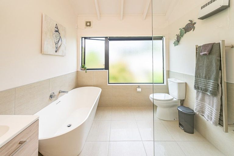 Photo of property in 50 Parkdale Drive, Aramoho, Whanganui, 4500