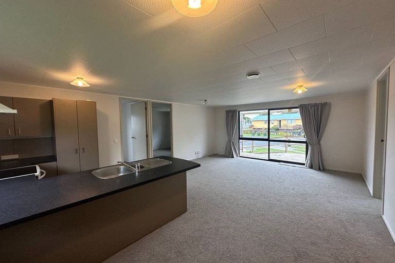 Photo of property in 11 Uenuku Place, Waitara, 4320