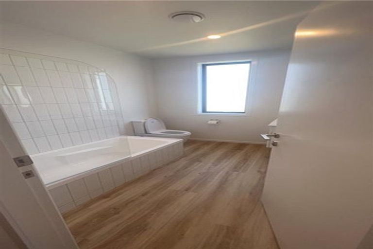 Photo of property in 67 Pipi Place, Levin, 5510