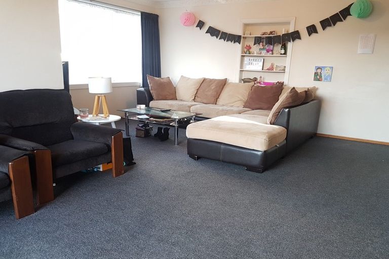 Photo of property in 13 Broadbent Street, Riccarton, Christchurch, 8041