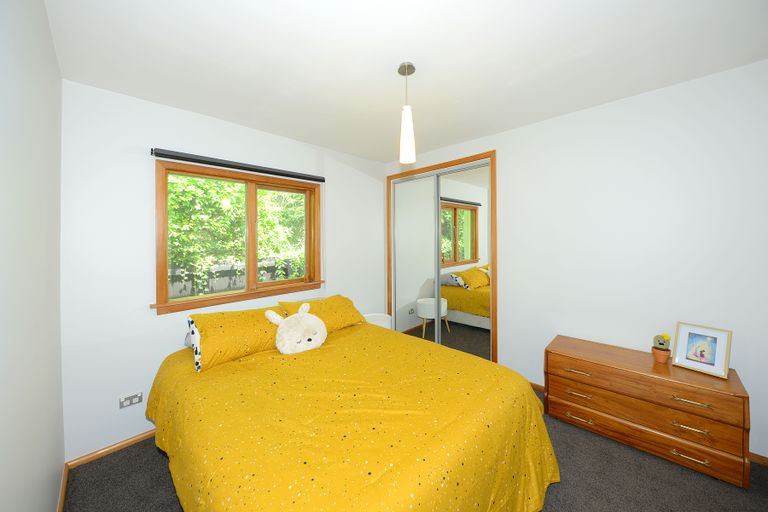 Photo of property in 13 Wallace Street, Bryndwr, Christchurch, 8053